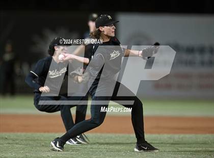 Thumbnail 2 in Corona vs. Harvard-Westlake (CIF-SS D1 Final) photogallery.