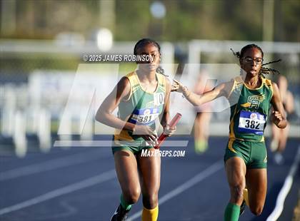 Thumbnail 1 in Bob Hayes Invitational (4x1600) photogallery.