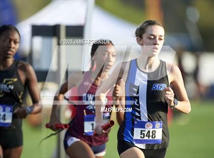 Thumbnail 2 in Bob Hayes Invitational (4x1600) photogallery.