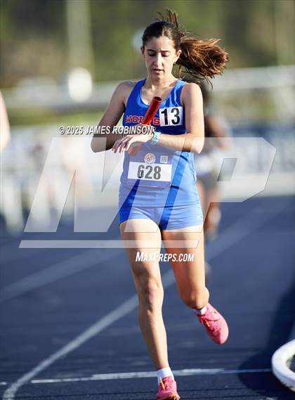 Thumbnail 1 in Bob Hayes Invitational (4x1600) photogallery.