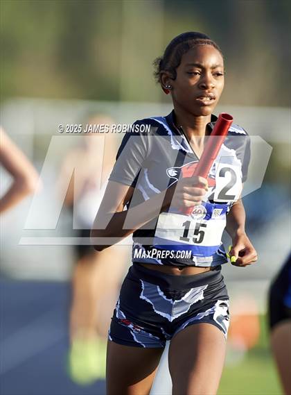 Thumbnail 1 in Bob Hayes Invitational (4x1600) photogallery.
