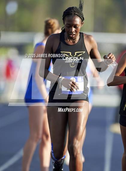 Thumbnail 1 in Bob Hayes Invitational (4x1600) photogallery.