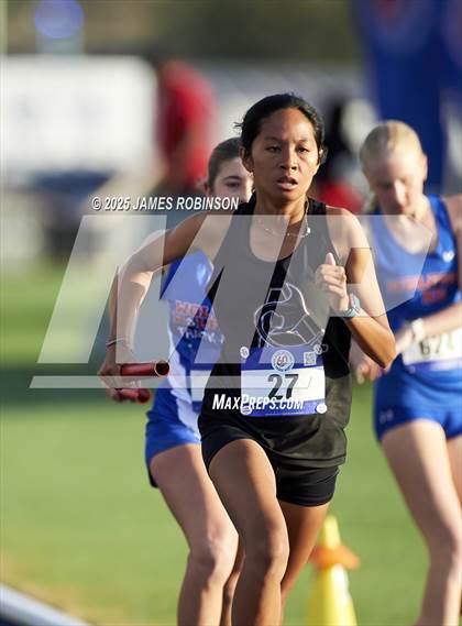Thumbnail 2 in Bob Hayes Invitational (4x1600) photogallery.