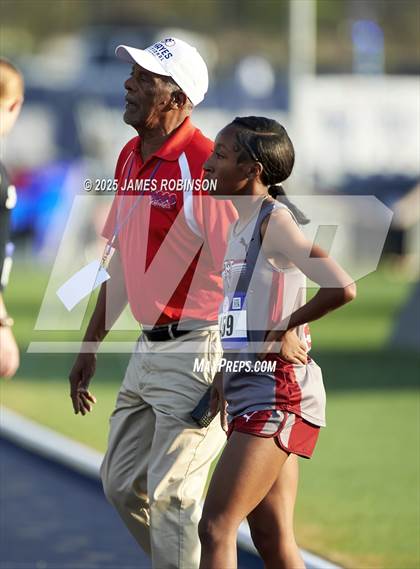 Thumbnail 1 in Bob Hayes Invitational (4x1600) photogallery.