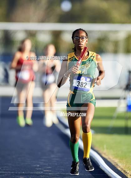 Thumbnail 2 in Bob Hayes Invitational (4x1600) photogallery.