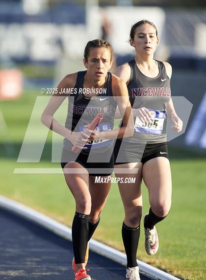 Thumbnail 1 in Bob Hayes Invitational (4x1600) photogallery.
