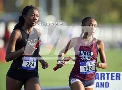 Thumbnail 3 in Bob Hayes Invitational (4x1600) photogallery.