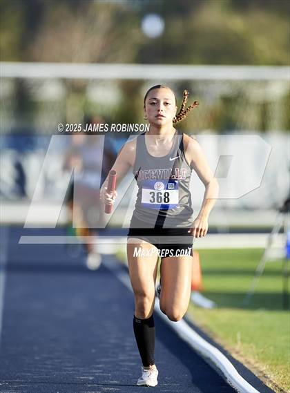Thumbnail 1 in Bob Hayes Invitational (4x1600) photogallery.