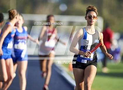 Thumbnail 2 in Bob Hayes Invitational (4x1600) photogallery.