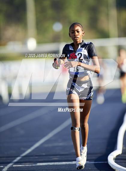 Thumbnail 2 in Bob Hayes Invitational (4x1600) photogallery.