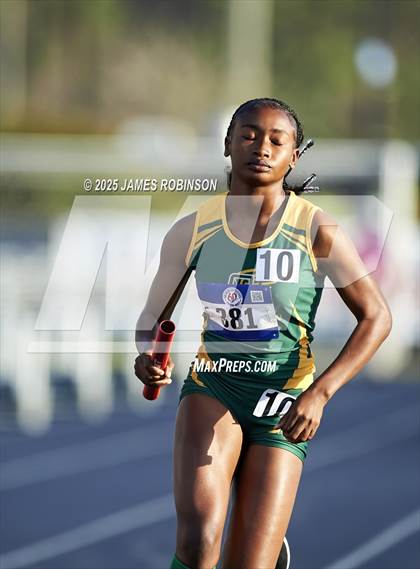 Thumbnail 1 in Bob Hayes Invitational (4x1600) photogallery.