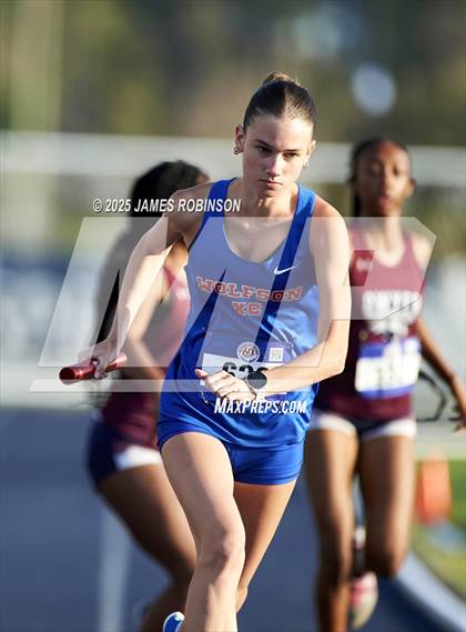 Thumbnail 2 in Bob Hayes Invitational (4x1600) photogallery.