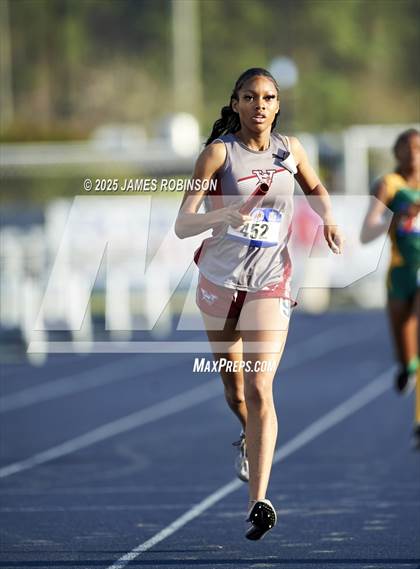 Thumbnail 3 in Bob Hayes Invitational (4x1600) photogallery.