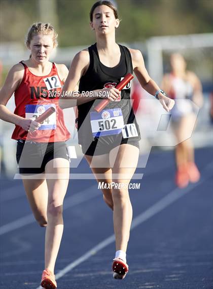 Thumbnail 2 in Bob Hayes Invitational (4x1600) photogallery.