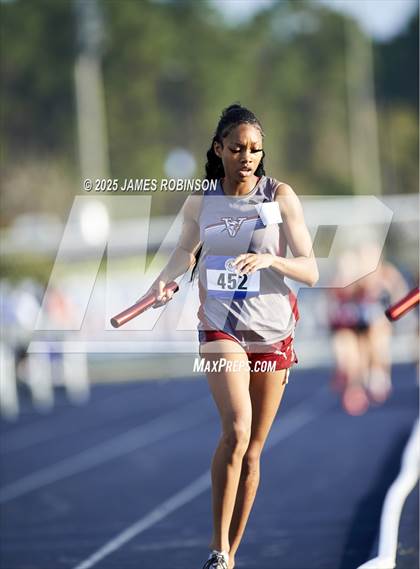 Thumbnail 1 in Bob Hayes Invitational (4x1600) photogallery.