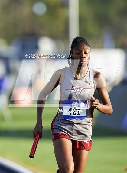 Thumbnail 1 in Bob Hayes Invitational (4x1600) photogallery.