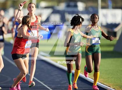 Thumbnail 3 in Bob Hayes Invitational (4x1600) photogallery.