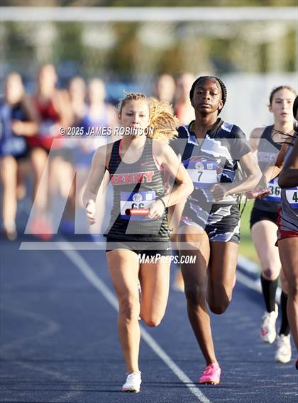 Thumbnail 1 in Bob Hayes Invitational (4x1600) photogallery.