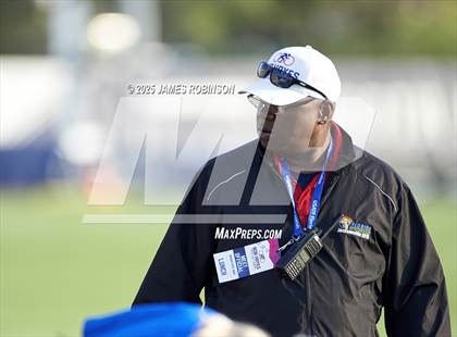 Thumbnail 1 in Bob Hayes Invitational (4x1600) photogallery.