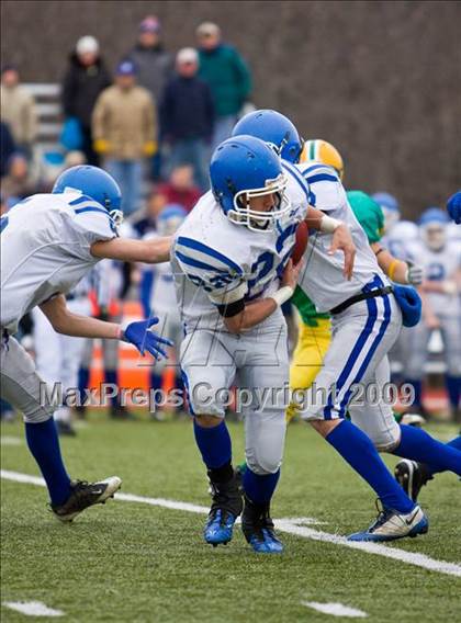 Thumbnail 1 in Clinton vs Narragansett (MIAA Division III Central Final) photogallery.