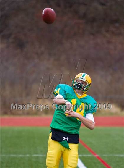 Thumbnail 3 in Clinton vs Narragansett (MIAA Division III Central Final) photogallery.