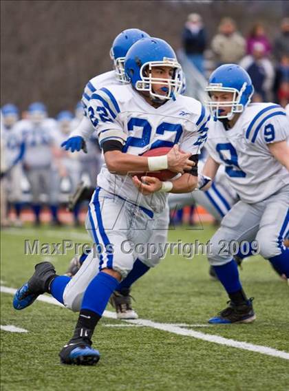 Thumbnail 2 in Clinton vs Narragansett (MIAA Division III Central Final) photogallery.