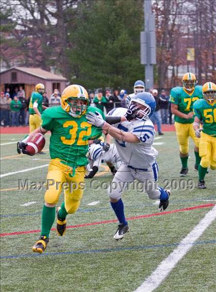 Thumbnail 3 in Clinton vs Narragansett (MIAA Division III Central Final) photogallery.