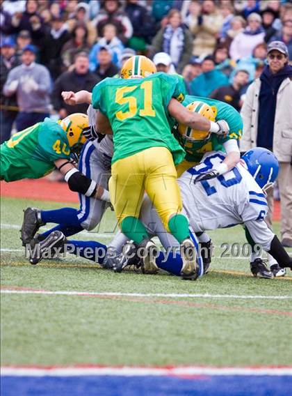 Thumbnail 1 in Clinton vs Narragansett (MIAA Division III Central Final) photogallery.