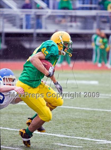 Thumbnail 1 in Clinton vs Narragansett (MIAA Division III Central Final) photogallery.