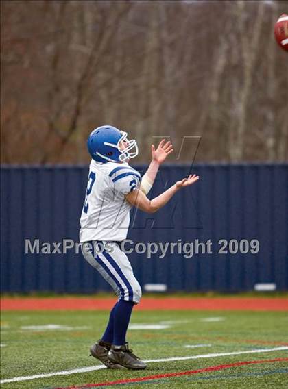 Thumbnail 2 in Clinton vs Narragansett (MIAA Division III Central Final) photogallery.