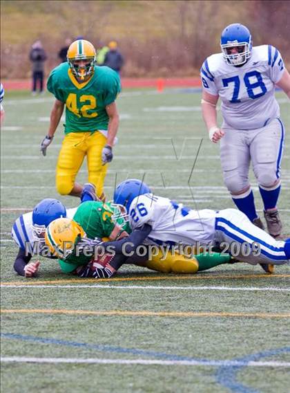 Thumbnail 2 in Clinton vs Narragansett (MIAA Division III Central Final) photogallery.