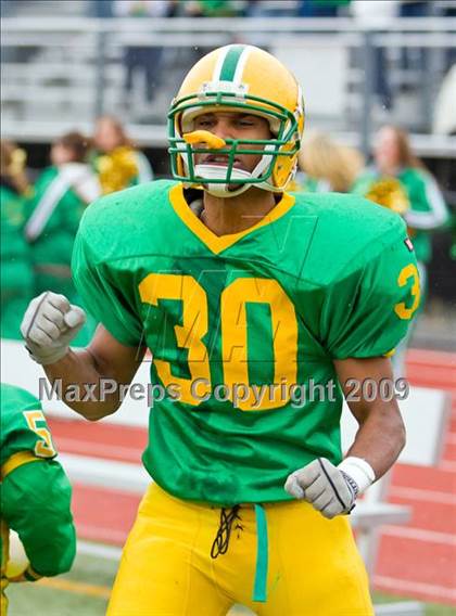 Thumbnail 2 in Clinton vs Narragansett (MIAA Division III Central Final) photogallery.