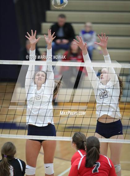 Thumbnail 1 in Romeo @ Stoney Creek (MHSAA District Semifinal) photogallery.