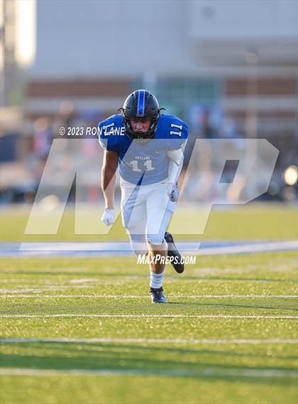 Thumbnail 3 in Mustang @ Deer Creek photogallery.