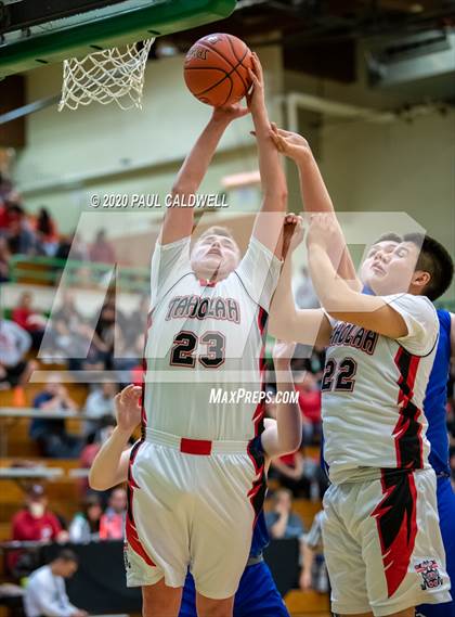 Thumbnail 1 in Mount Vernon Christian vs. Taholah (WIAA 1B Regional Playoff) photogallery.
