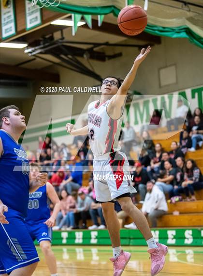 Thumbnail 3 in Mount Vernon Christian vs. Taholah (WIAA 1B Regional Playoff) photogallery.