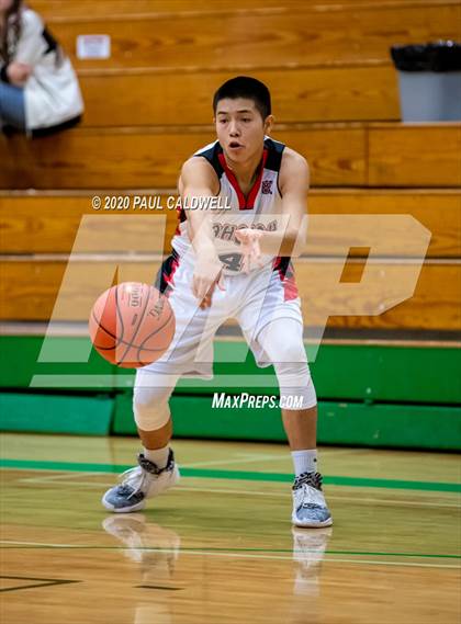 Thumbnail 3 in Mount Vernon Christian vs. Taholah (WIAA 1B Regional Playoff) photogallery.