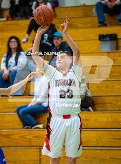 Thumbnail 1 in Mount Vernon Christian vs. Taholah (WIAA 1B Regional Playoff) photogallery.