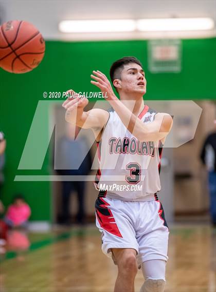 Thumbnail 1 in Mount Vernon Christian vs. Taholah (WIAA 1B Regional Playoff) photogallery.