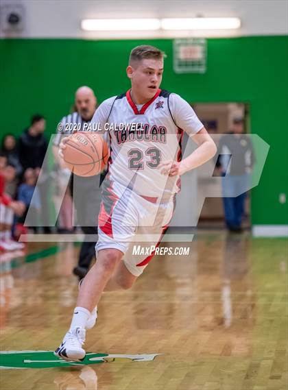 Thumbnail 2 in Mount Vernon Christian vs. Taholah (WIAA 1B Regional Playoff) photogallery.