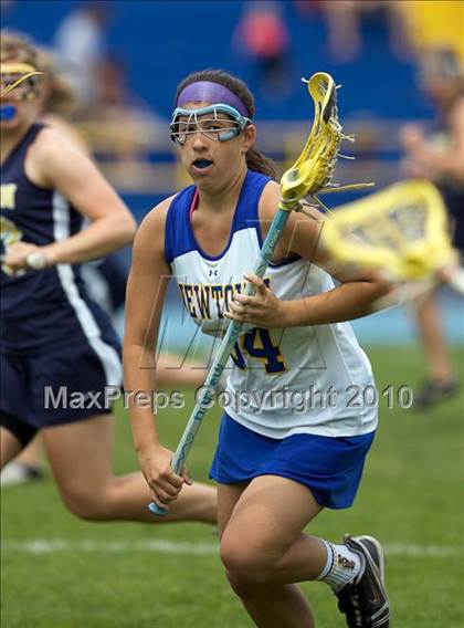 Thumbnail 3 in Weston @ Newtown (SWC Quarterfinal) photogallery.