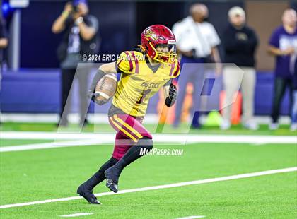 Thumbnail 2 in Roosevelt vs. Garfield (The East Los Angeles Classic) photogallery.