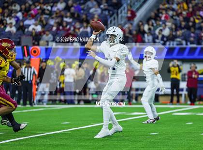 Thumbnail 1 in Roosevelt vs. Garfield (The East Los Angeles Classic) photogallery.
