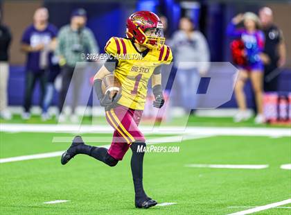 Thumbnail 2 in Roosevelt vs. Garfield (The East Los Angeles Classic) photogallery.
