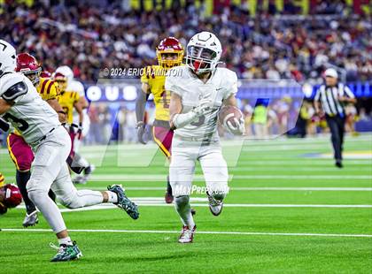 Thumbnail 1 in Roosevelt vs. Garfield (The East Los Angeles Classic) photogallery.