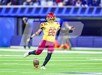 Thumbnail 3 in Roosevelt vs. Garfield (The East Los Angeles Classic) photogallery.