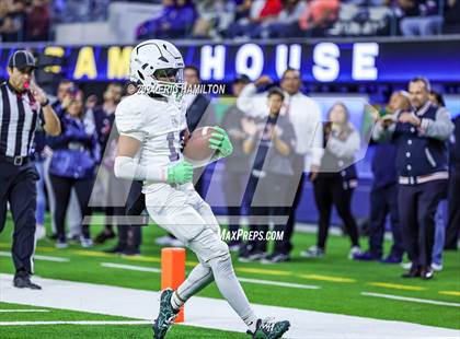Thumbnail 3 in Roosevelt vs. Garfield (The East Los Angeles Classic) photogallery.