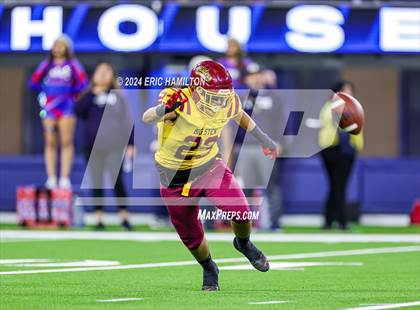 Thumbnail 3 in Roosevelt vs. Garfield (The East Los Angeles Classic) photogallery.