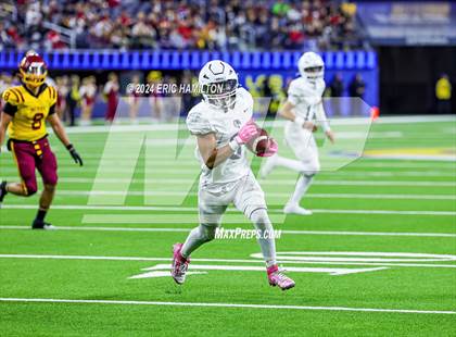 Thumbnail 3 in Roosevelt vs. Garfield (The East Los Angeles Classic) photogallery.