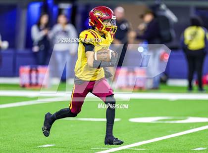 Thumbnail 2 in Roosevelt vs. Garfield (The East Los Angeles Classic) photogallery.